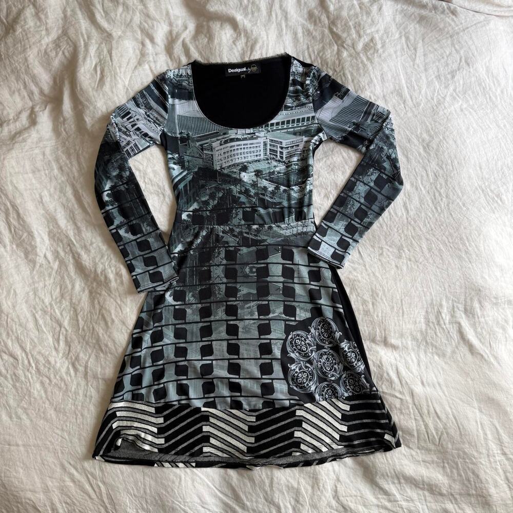 Rare desigual subversive hollywood cityscape dress